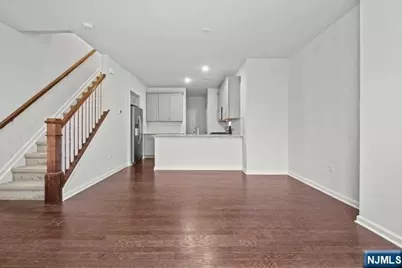 70 Leahy Drive, Wood Ridge, NJ 07075 - Photo 4