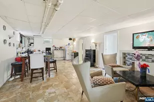 70 Delford Ave, Bergenfield, NJ 07621 - Photo 18