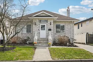 70 Delford Ave, Bergenfield, NJ 07621 - Photo 2