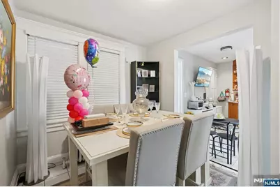 70 Delford Avenue, Bergenfield, NJ 07621 - Photo 8