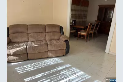 579 Oregon Avenue, Cliffside Park, NJ 07010 - Photo 8