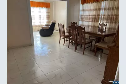 579 Oregon Avenue, Cliffside Park, NJ 07010 - Photo 6