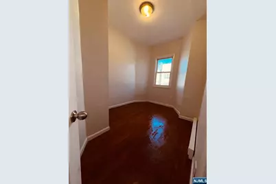 489 17th Street 1 #1, Newark, NJ 07103 - Photo 8