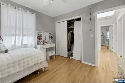 25 Veterans Place, North Arlington, NJ 07031 - Photo 4