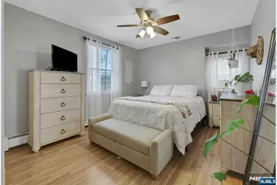 25 Veterans Place, North Arlington, NJ 07031 - Photo 32