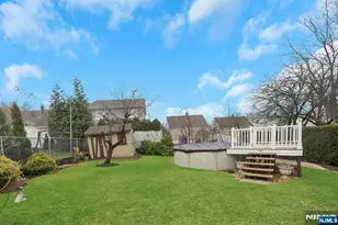 25 Veterans Pl, North Arlington, NJ 07031 - Photo 2