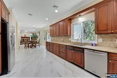 627 Concord Street, New Milford, NJ 07646 - Photo 20