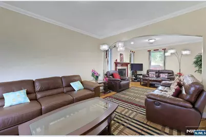 627 Concord Street, New Milford, NJ 07646 - Photo 8