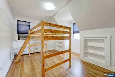 577 Forest Avenue, Paramus, NJ 07652 - Photo 24