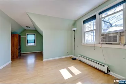 577 Forest Avenue, Paramus, NJ 07652 - Photo 26