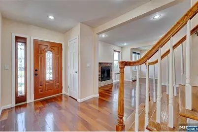 577 Forest Avenue, Paramus, NJ 07652 - Photo 18