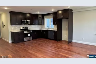 560 11th Street, Newark, NJ 07107 - Photo 2