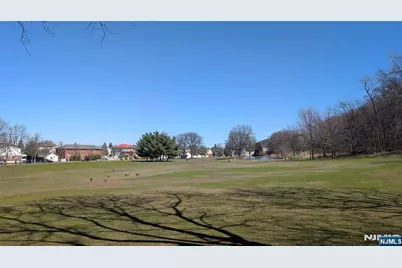 277 Wallington Avenue, Wallington, NJ 07057 - Photo 30