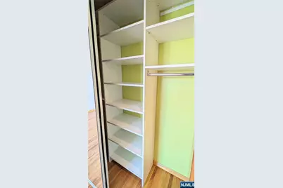 277 Wallington Avenue, Wallington, NJ 07057 - Photo 18