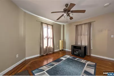 31-33 William Street, Bergenfield, NJ 07621 - Photo 16