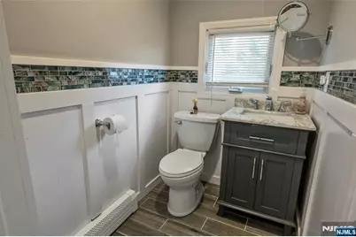 31-33 William Street, Bergenfield, NJ 07621 - Photo 10