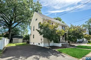 31-33 William St, Bergenfield, NJ 07621 - Photo 2