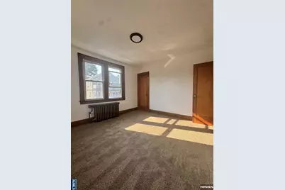 688 Kingsland Avenue 2 #2, Ridgefield, NJ 07657 - Photo 12