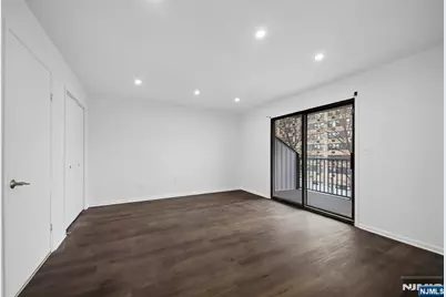 1431 John Street, Fort Lee, NJ 07024 - Photo 22