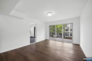 1431 John St, Fort Lee, NJ 07024 - Photo 10