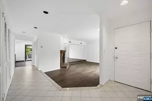 1431 John St, Fort Lee, NJ 07024 - Photo 2