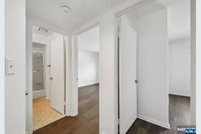 1431 John Street, Fort Lee, NJ 07024 - Photo 32