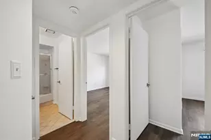 1431 John St, Fort Lee, NJ 07024 - Photo 32