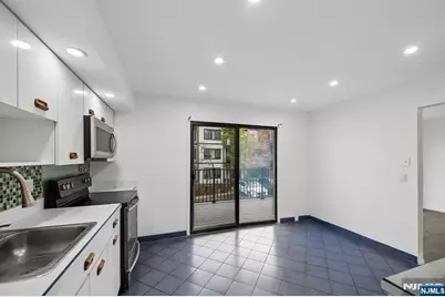 1431 John Street, Fort Lee, NJ 07024 - Photo 18