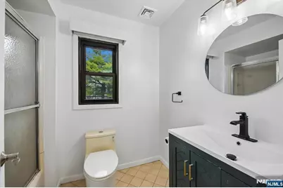 1431 John Street, Fort Lee, NJ 07024 - Photo 24