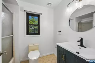 1431 John St, Fort Lee, NJ 07024 - Photo 24