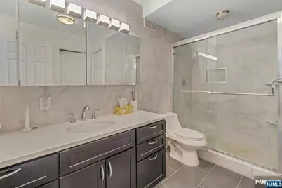 2150 Center Avenue 3C #3C, Fort Lee, NJ 07024 - Photo 16