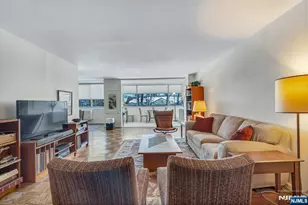 2150 Center Ave 3C, Fort Lee, NJ 07024 - Photo 4