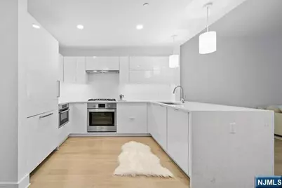 9 Ave At Port Imperial 326 #326, West New York, NJ 07093 - Photo 2