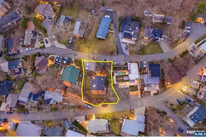 33 Colony Road, Edgewater, NJ 07020 - Photo 4