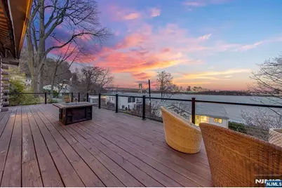 33 Colony Road, Edgewater, NJ 07020 - Photo 6