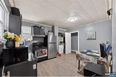 99 Bruen Street, Newark, NJ 07105 - Photo 32