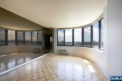 100 Carlyle 11J-N #11J-N, Cliffside Park, NJ 07010 - Photo 8