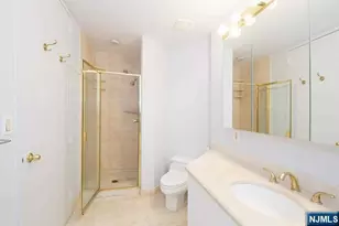 100 Carlyle 11J-N, Cliffside Park, NJ 07010 - Photo 12