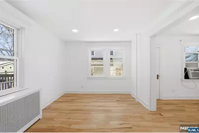 155 W Clinton Avenue, Bergenfield, NJ 07621 - Photo 8