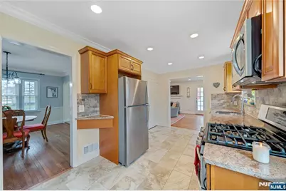 157 Glenbrook Parkway, Englewood, NJ 07631 - Photo 16