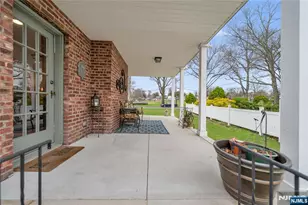 157 Glenbrook Pkwy, Englewood, NJ 07631 - Photo 12