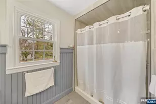 157 Glenbrook Pkwy, Englewood, NJ 07631 - Photo 24