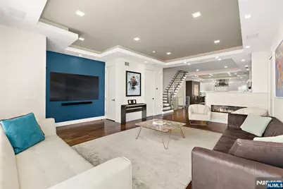 504 Undercliff Avenue, Edgewater, NJ 07020 - Photo 4