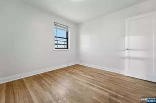 2329 Hudson Terrace E9, Fort Lee, NJ 07024 - Photo 16