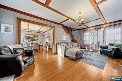 81 Vreeland Avenue, Midland Park, NJ 07432 - Photo 6