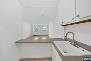 2200 Central Road 3U, Fort Lee, NJ 07024 - Photo 8