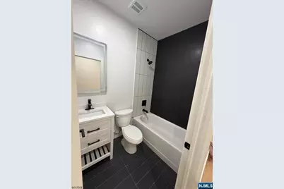 10 Bruen Avenue, Irvington, NJ 07111 - Photo 8