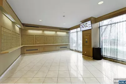 2200 N Central 15G #15G, Fort Lee, NJ 07024 - Photo 4