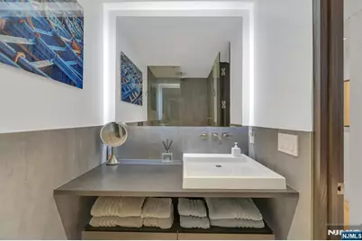 2200 N Central 15G #15G, Fort Lee, NJ 07024 - Photo 32