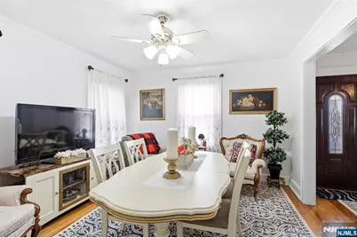 7-13 Henderson Boulevard, Fair Lawn, NJ 07410 - Photo 6